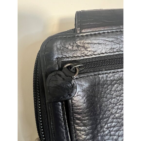 Brighton Black Leather Compact Wallet W/ Croc-Embossed Clasp & Zippered Pockets - Picture 5 of 7